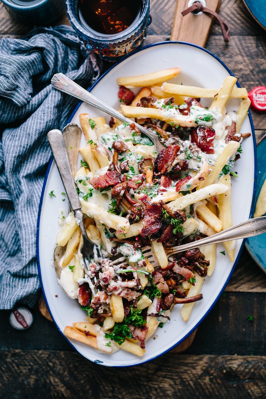 french fries, plate, toppings